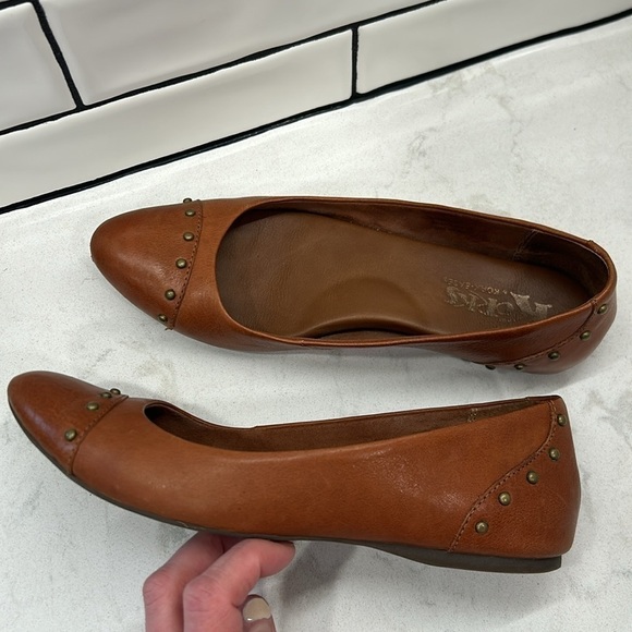 Korks Kork-Ease Cognac Brown Leather Studded ‘Anabel’ Slip On Flats 6.5 / 37 - Picture 15 of 16